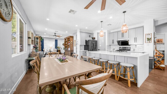 Building Photo - 25084 N 68th Ave