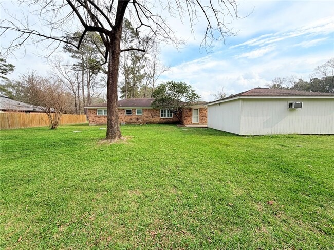 Building Photo - 22176 Heatherwood Dr