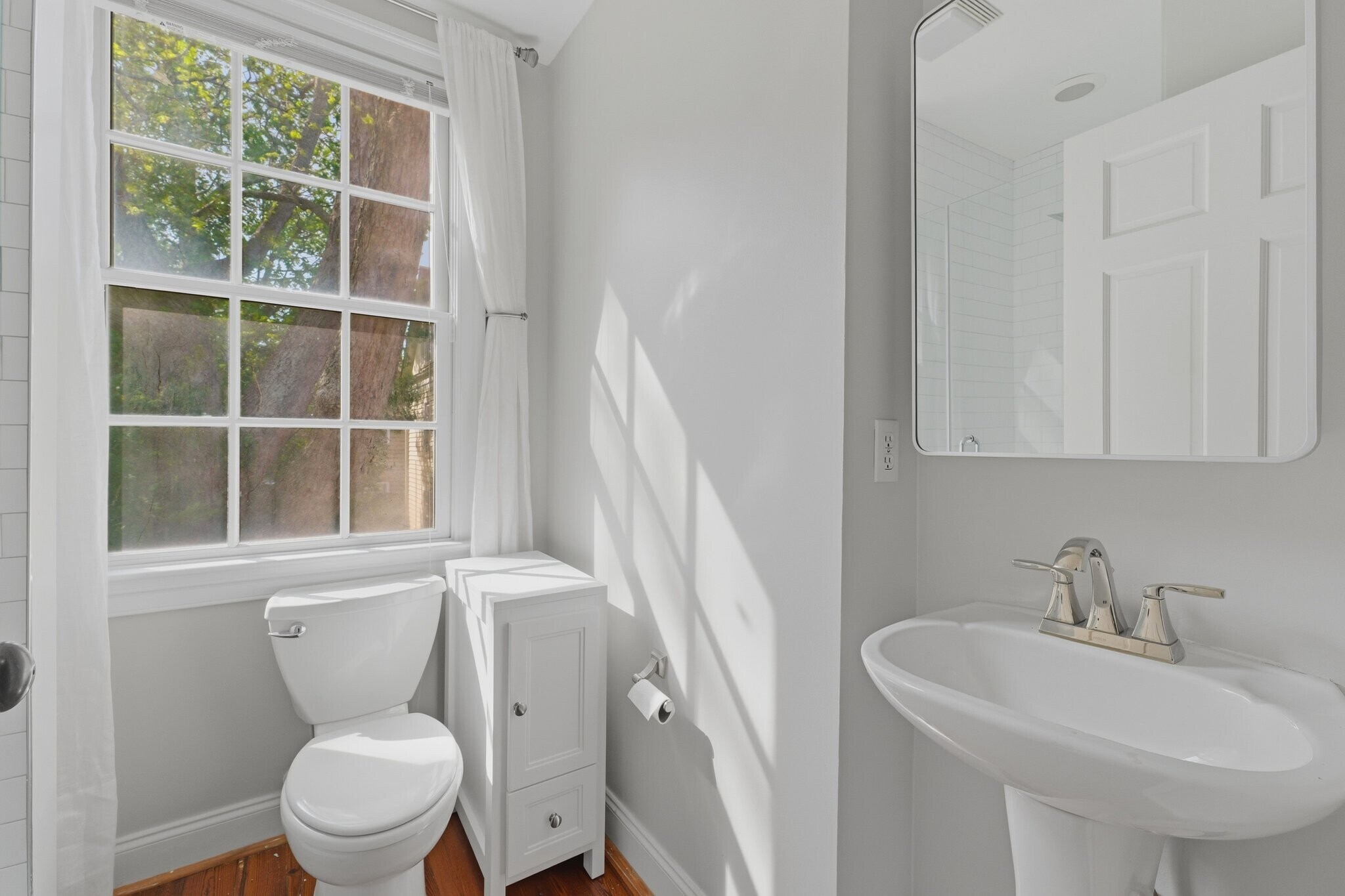 Building Photo - 9 Bogard St