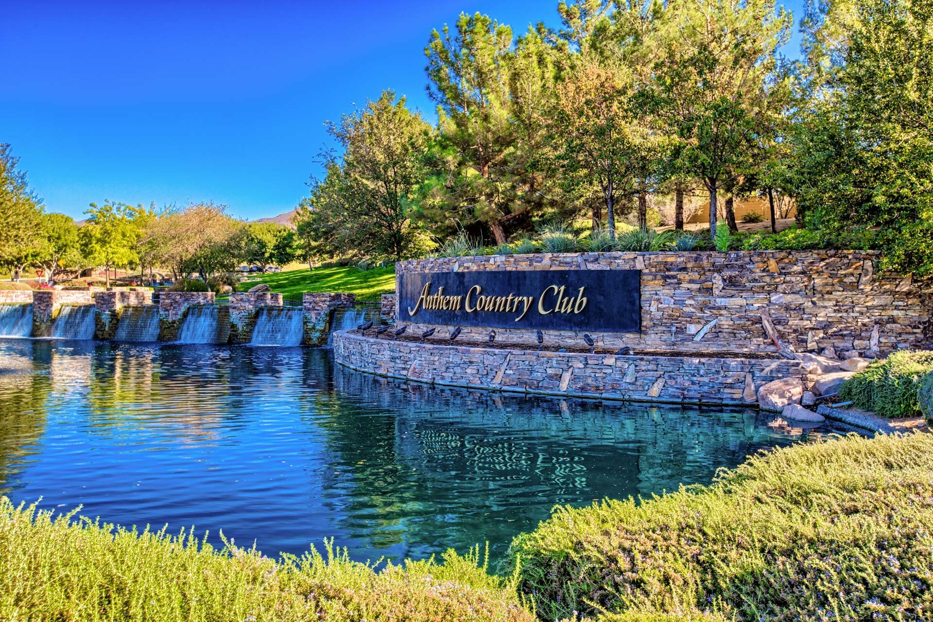 Building Photo - 7 Braelinn Dr