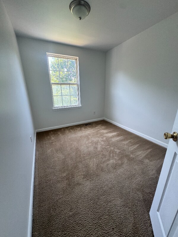 Building Photo - 4406 Tolchester Ct