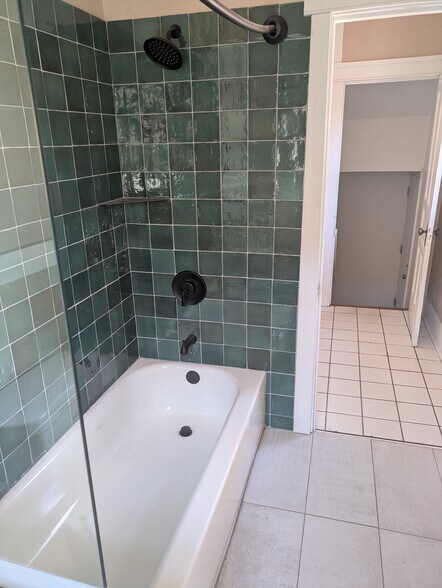 Building Photo - 1272 S University Blvd