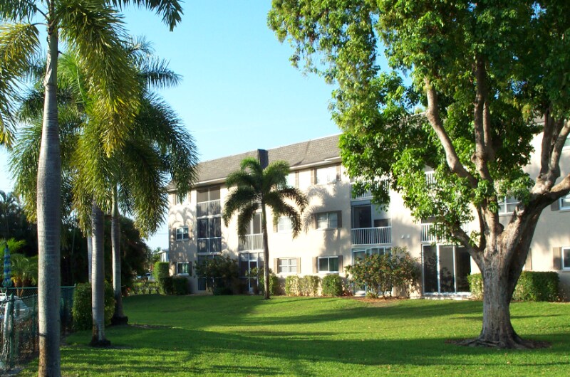Building Photo - 5467 Rattlesnake Hammock Rd