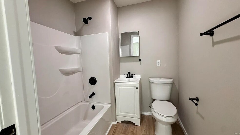 Building Photo - 217 E Oregon St