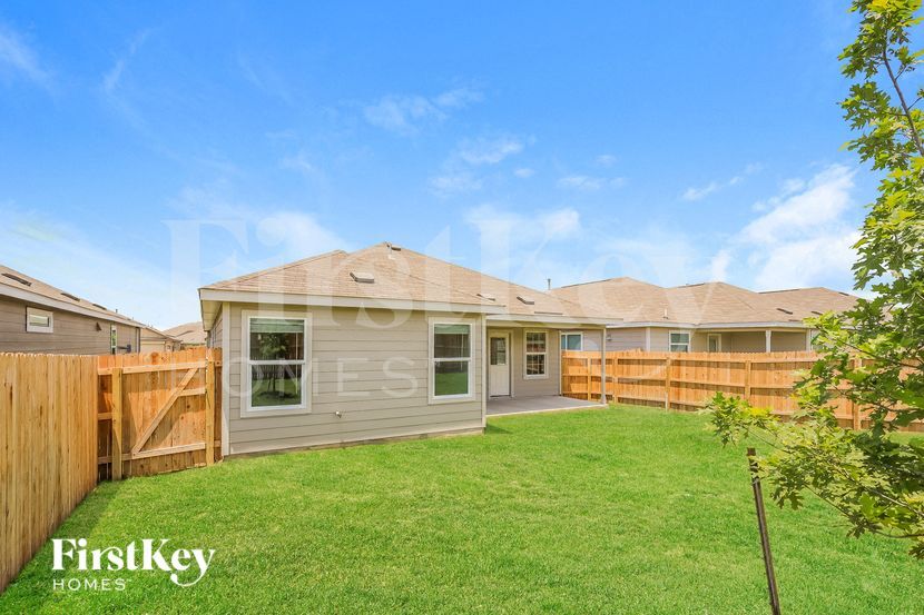 Building Photo - 6728 Beehive Dr