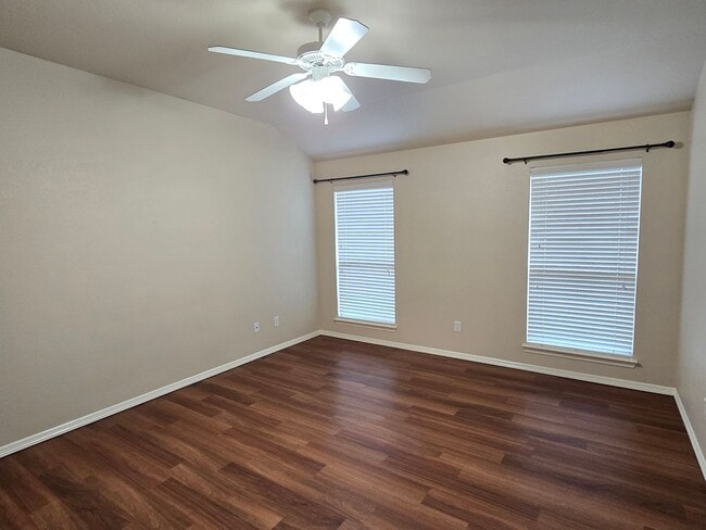 Building Photo - 8205 3 Bars Dr
