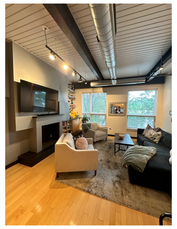 Building Photo - 75 Maple St