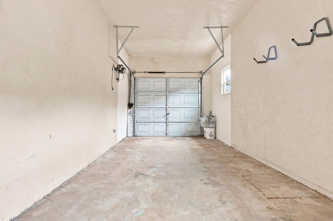 Building Photo - 3/1 Charmer in the Garden Tract - Dog Friendly