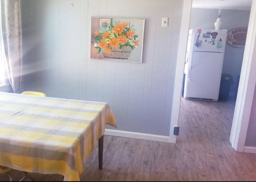 Building Photo - 1204 S Fern St