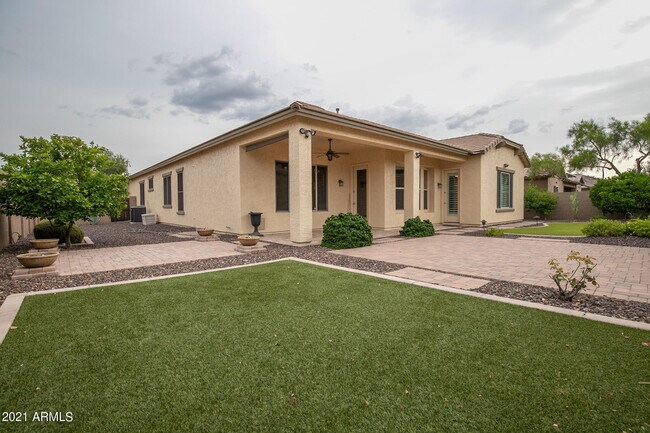 Building Photo - 5528 W Alyssa Ln