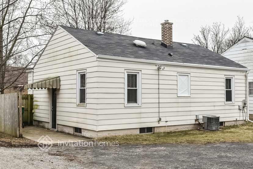 Building Photo - 719 Mack St