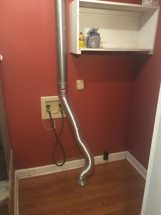 Building Photo - Nice 2/2 Home in West Rome $1095