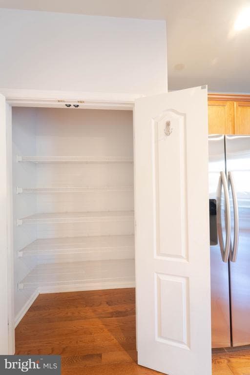 Building Photo - 4631 Carisbrooke Ln