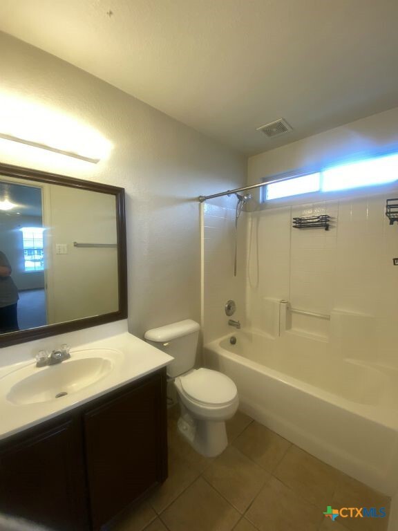 Building Photo - 5406 Oster Dr