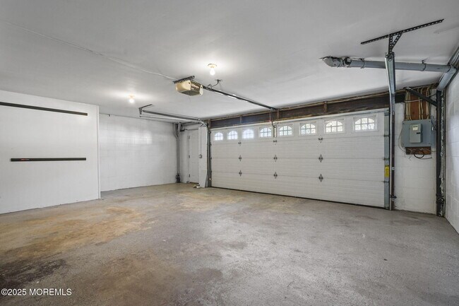 Building Photo - 444 Ocean Blvd