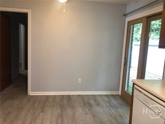 Building Photo - 120 Harmon Creek Dr