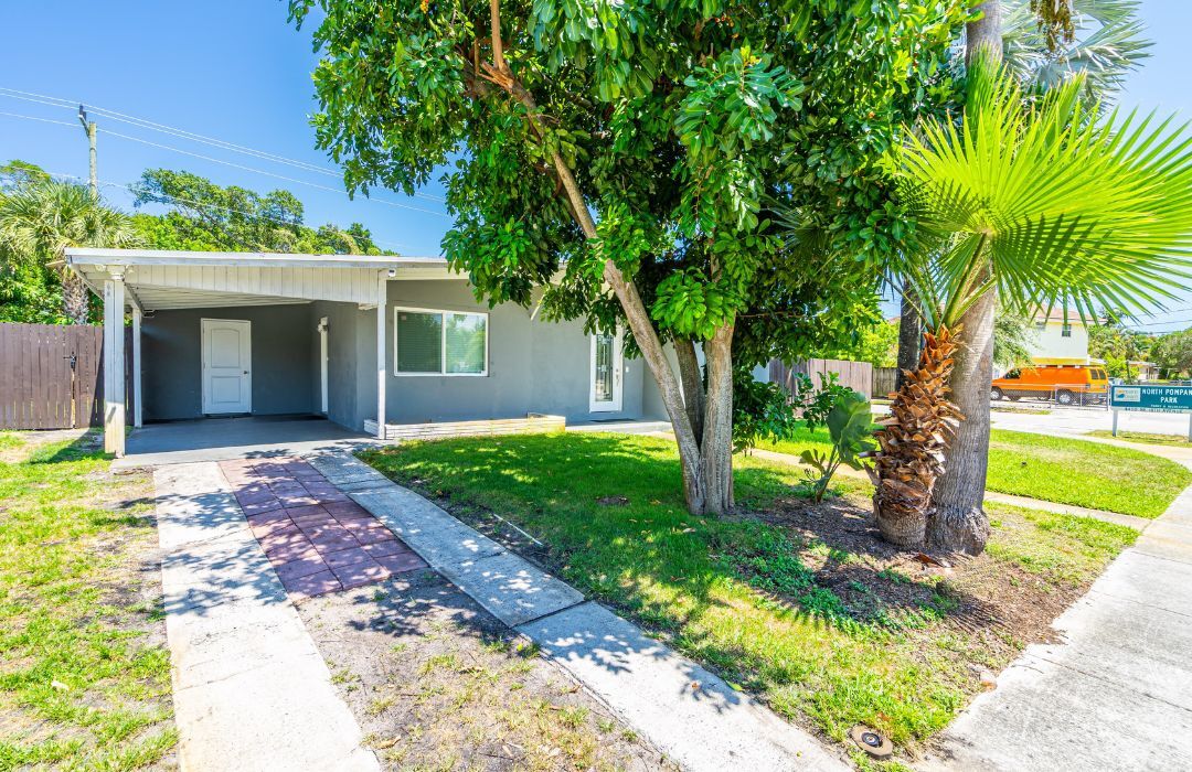 Building Photo - 4500 NE 18th Ave