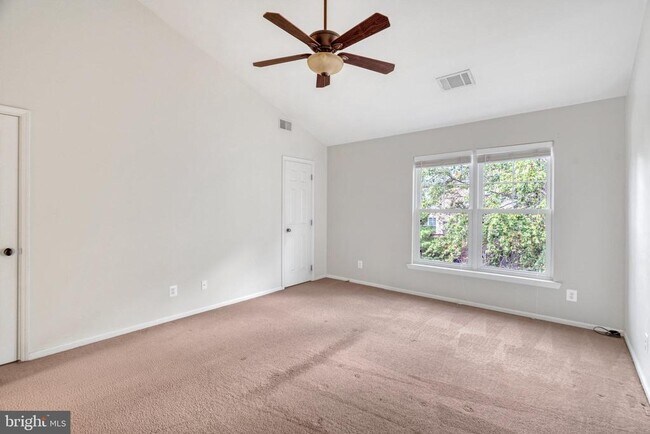 Building Photo - 43162 Ivywood Terrace
