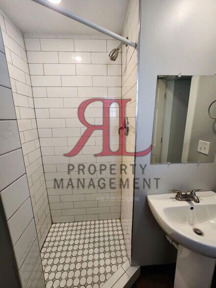 Building Photo - 75 W Moler St