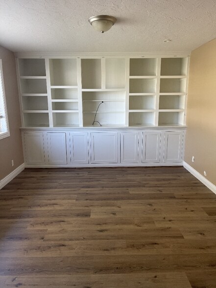 Building Photo - 1096 N 300 W