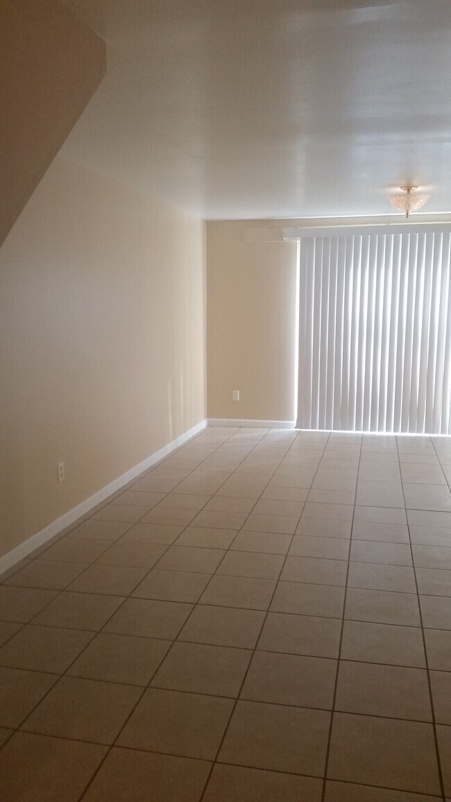Building Photo - 214 Crosswinds Drive