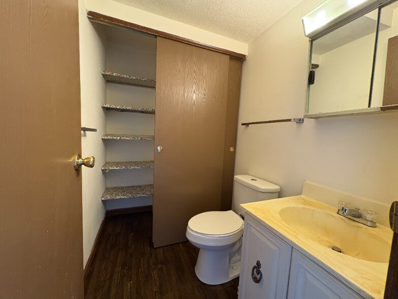Building Photo - 608 N Highland Ave
