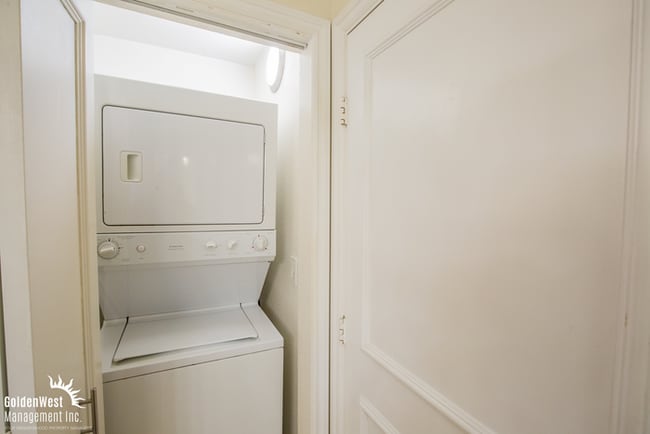 Building Photo - Elegant 1Bdm 1Ba Condo in Guard-Gated Las Vegas Community.