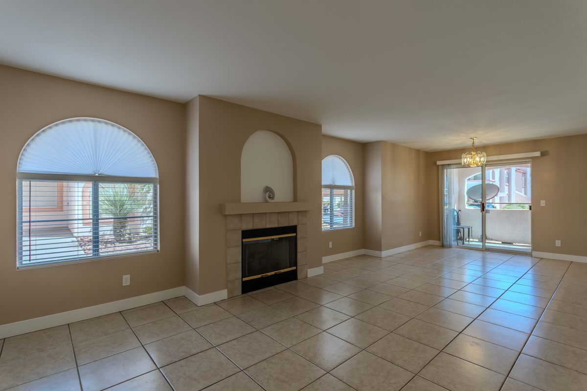 Building Photo - 7570 W Flamingo Rd