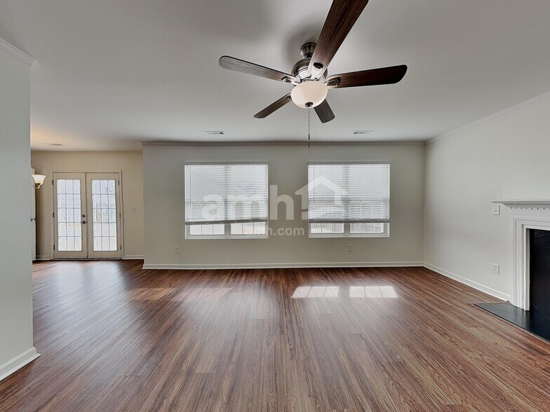 Building Photo - 1825 Beeson Park Ln