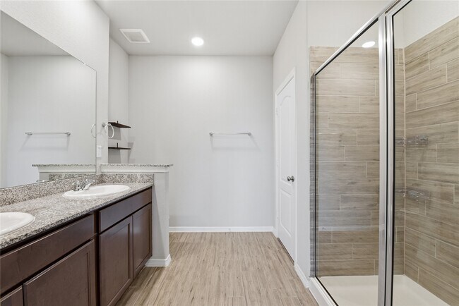 Building Photo - 24715 Oakheath Arbor Ln