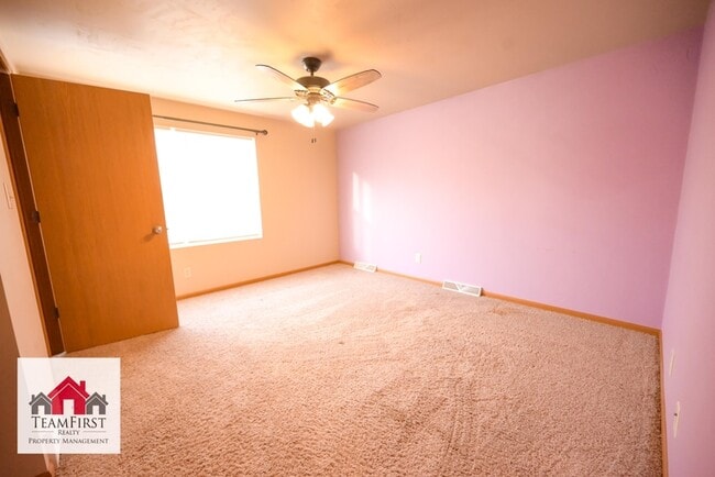 Building Photo - 2135 S Broadway