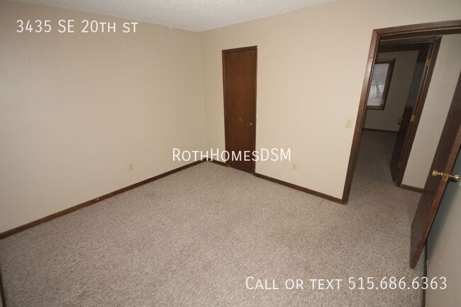 Building Photo - 3435 SE 20th St