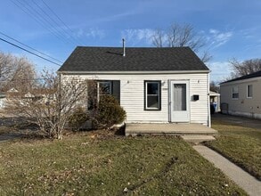 Building Photo - 13303 Prospect Ave