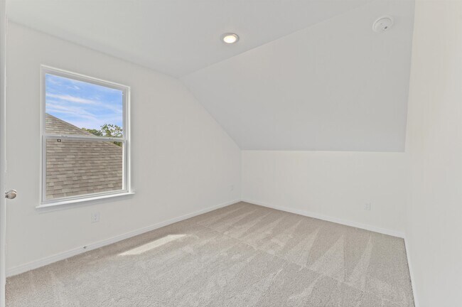 Building Photo - 11824 Whirlaway Dr