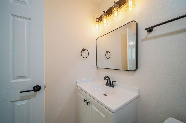 Building Photo - 5005 Cape Verde Cove