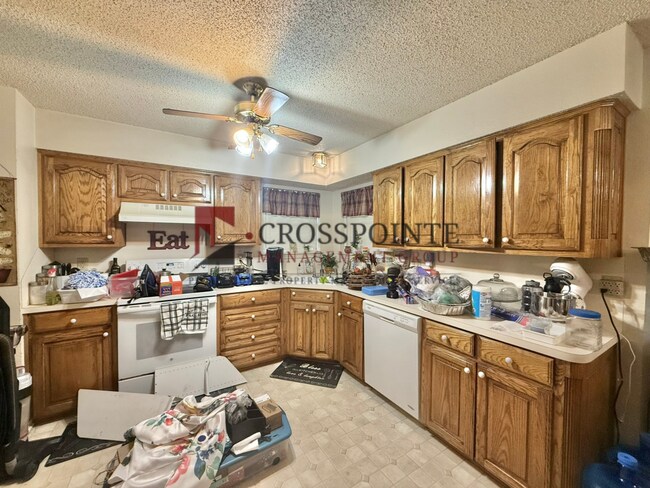 Building Photo - 205 Charles Dr