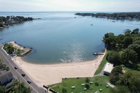 Building Photo - 77 Stannard Ave