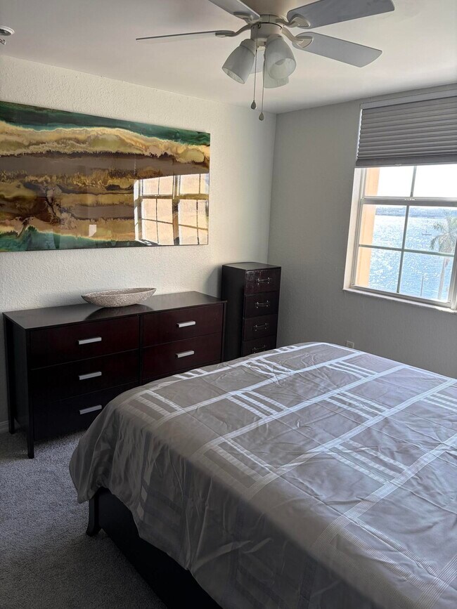 Building Photo - 1801 N Flagler Dr