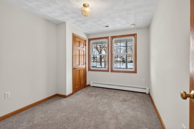 Building Photo - 23 Cady St