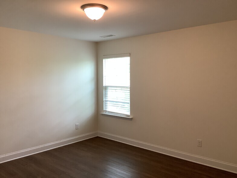 Building Photo - 3902 Riceland Pl