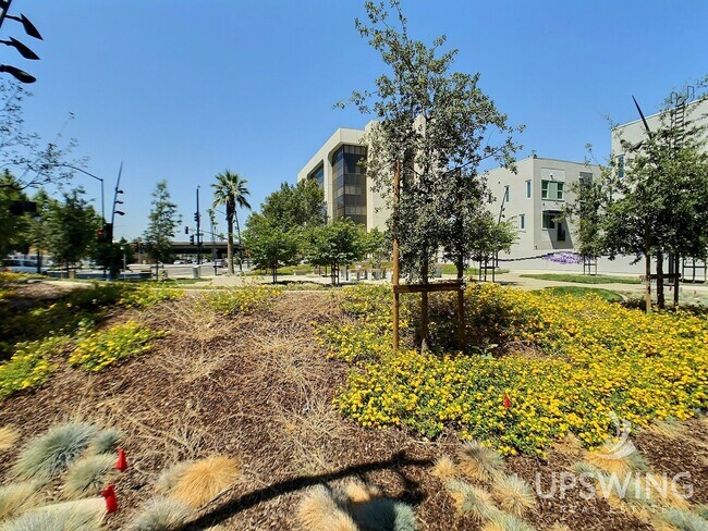 Building Photo - Fantastic 2 Bedroom/2 Bath at City Heights