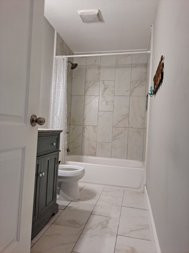 Building Photo - 6101 Cougar Dr