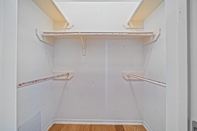 Building Photo - 23223 Hazel Field Ct