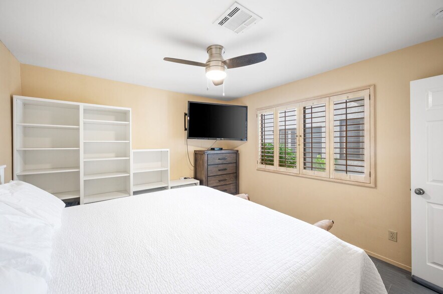 Building Photo - 78990 Bayside Ct