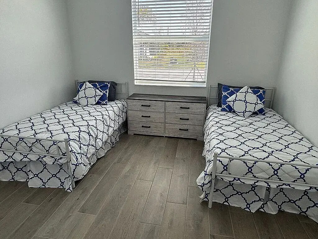 Building Photo - 8256 Shore Lake Dr