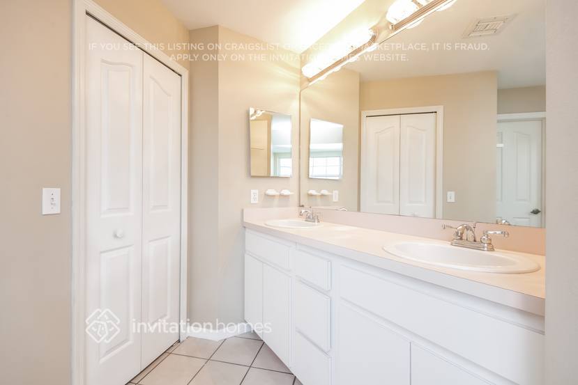 Building Photo - 17081 Caloosa Trace Cir