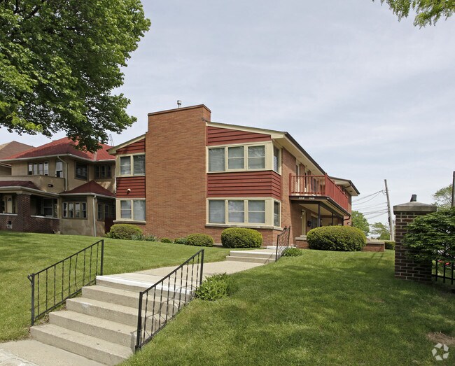 Primary Photo - 3416-3418 W Highland Blvd