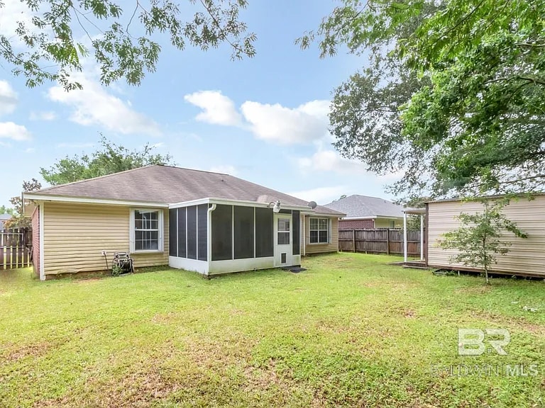 Building Photo - 8816 Spring Grove N