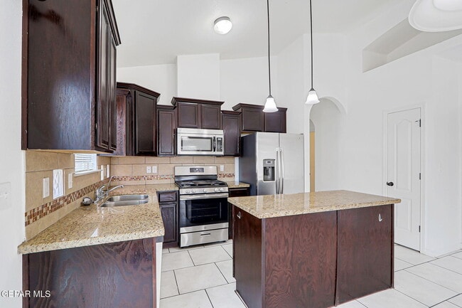 Building Photo - 14232 Charles Pollock Ave