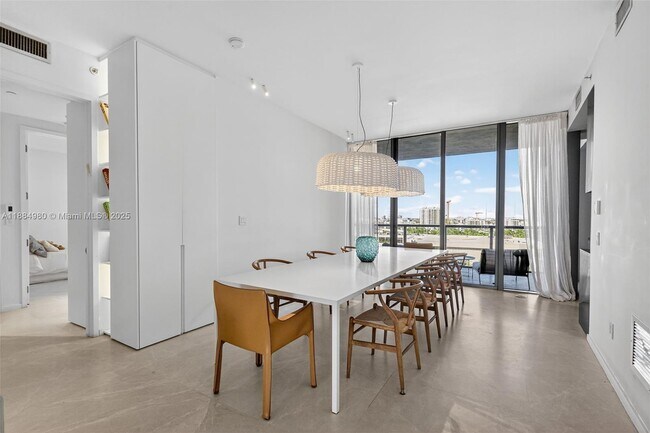 Building Photo - 9705 Collins Ave